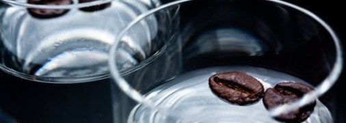 Что такое самбука и с чем ее пить (видео)