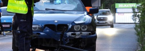 21-річний українець з’їхав з тротуару прямо під колеса автівки