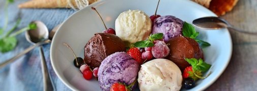 Специалист объяснила, почему мороженое считают вредным лакомством
