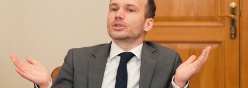 "Спасти рядового Витренко": Кабмин пойдет в суд из-за требования НАПК уволить главу "Нафтогаза"
