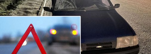 Автомобиль сбил двух девочек на переходе