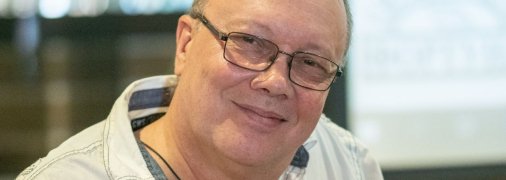 Владимир Комаров