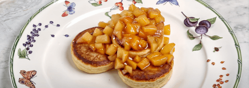 Рецепт золотистих сирників з яблуками