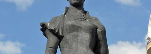 Памятник Леси Украинцы