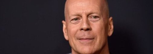 Голливудский актер Брюс Уиллис пригласил бывшую Деми Мур на день рождения жены (Фото)