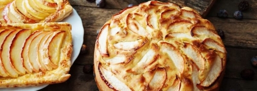 Яблочный пирог на сковороде