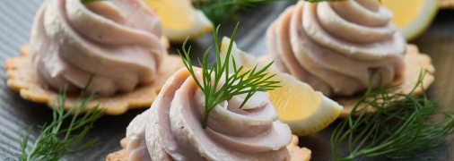 Этот пашет станет великолепной закуской к праздничному столу (изображение создано с помощью ИИ)