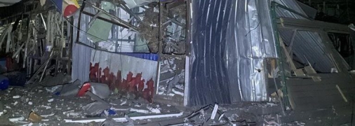 Последствия удара по транспортному объекту в Днепре