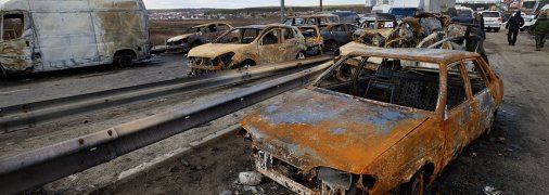 Сожжённые автомобили в Буче