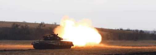 Наши защитники используют любую возможность, чтобы изрядно "прожарить" врага