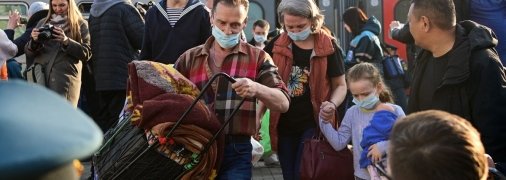 На повернення додому чекають десятки тисяч українців