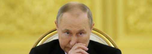 Российский диктатор начал сокращать количество общественных мероприятий со своим участием