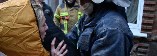 В Николаеве в результате обстрела ракетами C-300 разрушено крыло жилого дома