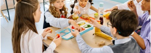 Шкільна їдальня