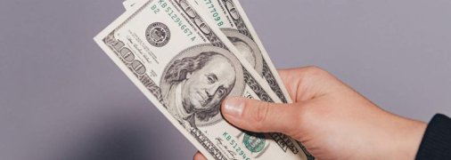 Курс валют в Україні останнім часом демонструє нестабільність