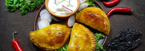 Эмпанадас с сальсой из манго от Эктора Хименес-Браво