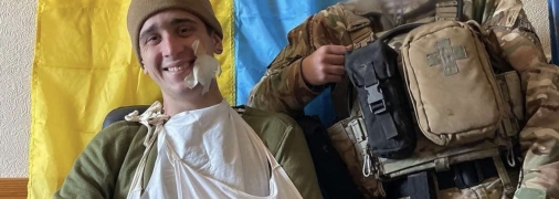 "Крыша рушится, здание складывается, а я ранен и ползу": история войны защитника Мариуполя