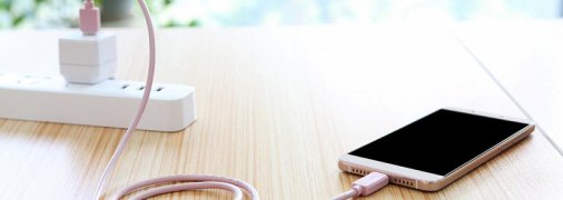 Заряджання телефону