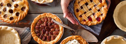 Как украсить пирог: идеи и советы (фото, видео)