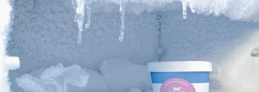 Намерзание льда в морозильнике создает много неудобств