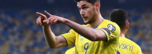 Основной форвард сборной Украины получил повреждение и тренировался индивидуально