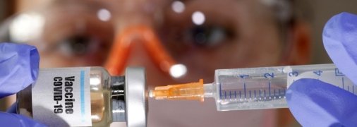 Позбавити трону корону - коли Україна отримає вакцину від COVID-19