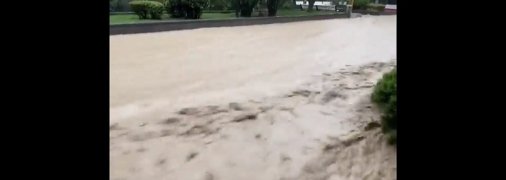 Ялту затопило после сильнейшего ливня: что сейчас происходит в городе (видео)