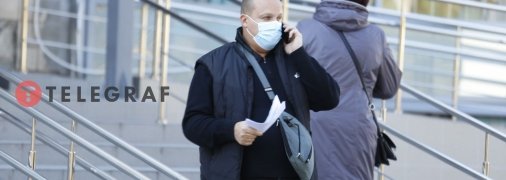 Украинцам не следует забывать о масках и ковид-документах