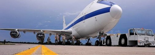 Пентагон опубликовал уникальное видео с самолетом, предназначенным для "конца света"