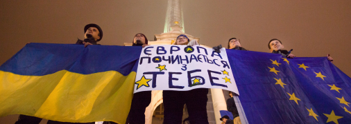 Митинги у стелы