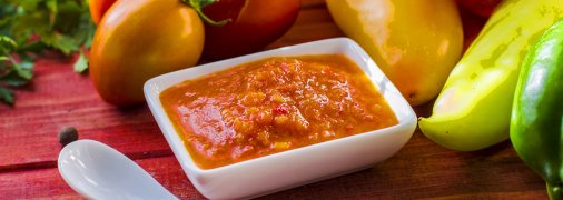 Аджика по-домашнему: 7 лучших рецептов по версии SMAK.UA