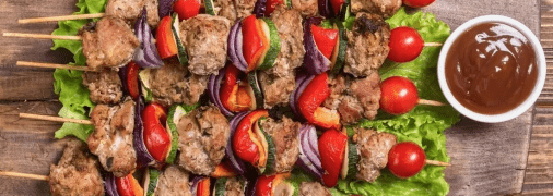 Для шашлыка из свинины с луком вам понадобится минимальный набор продуктов