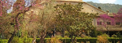 Самые очаровательные переулки со всего мира (Фото)