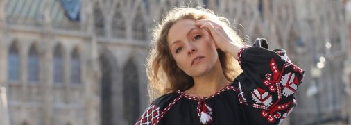 Олена Шоптенко під час війни в Україні виїхала із сином за кордон