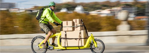 Грузовые электровелосипеды доставляют посылки быстрее и чище, чем фургоны, - исследование