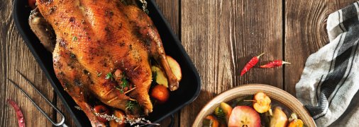 Качка з яблуками