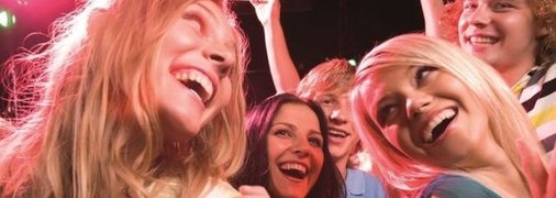 Поздравления с Днем молодежи 2020: в стихах и открытках