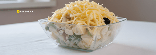 Гості точно оцінять салат із копченим м’ясом та ананасом