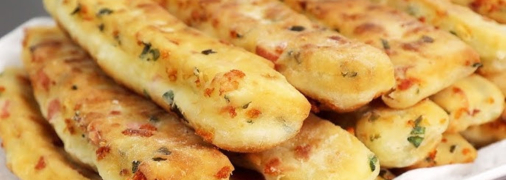 Сирні палички з ковбасою