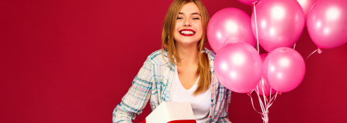 Поздоровлення з днем народження дівчині своїми словами