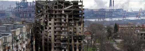 Мариуполь уже 54 дня держит оборону от российских захватчиков