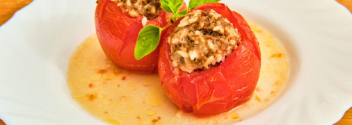 Соковиті фаршировані помідори