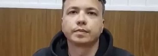 "Шел, шел, и упал на нож": адвокат удивила заявлением о ссадине на лбу Протасевича