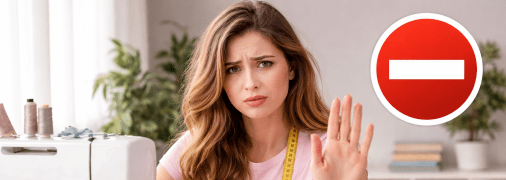 Дівчина шиє