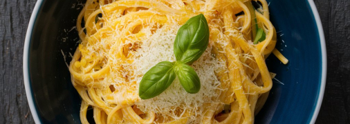 Ця паста стане чудовим варіантом обіду чи вечері (зображення створено за допомогою ШІ)