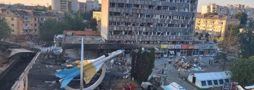 Так в прошлом году выглядели последствия ракетного удара по Виннице