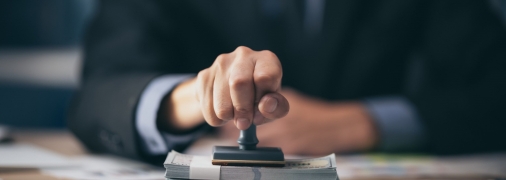 Кто должен отвечать за расточительность властей во время войны