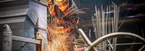 Поздравления с Днем металлурга 2020: красивые стихи и открытки