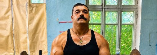 Дмитрий Халаджи прославился сначала в Украине