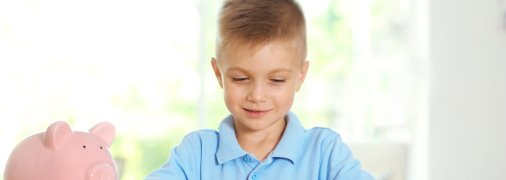 Мільйонери на мінімалках: як допомогти дітям заробити свої перші гроші